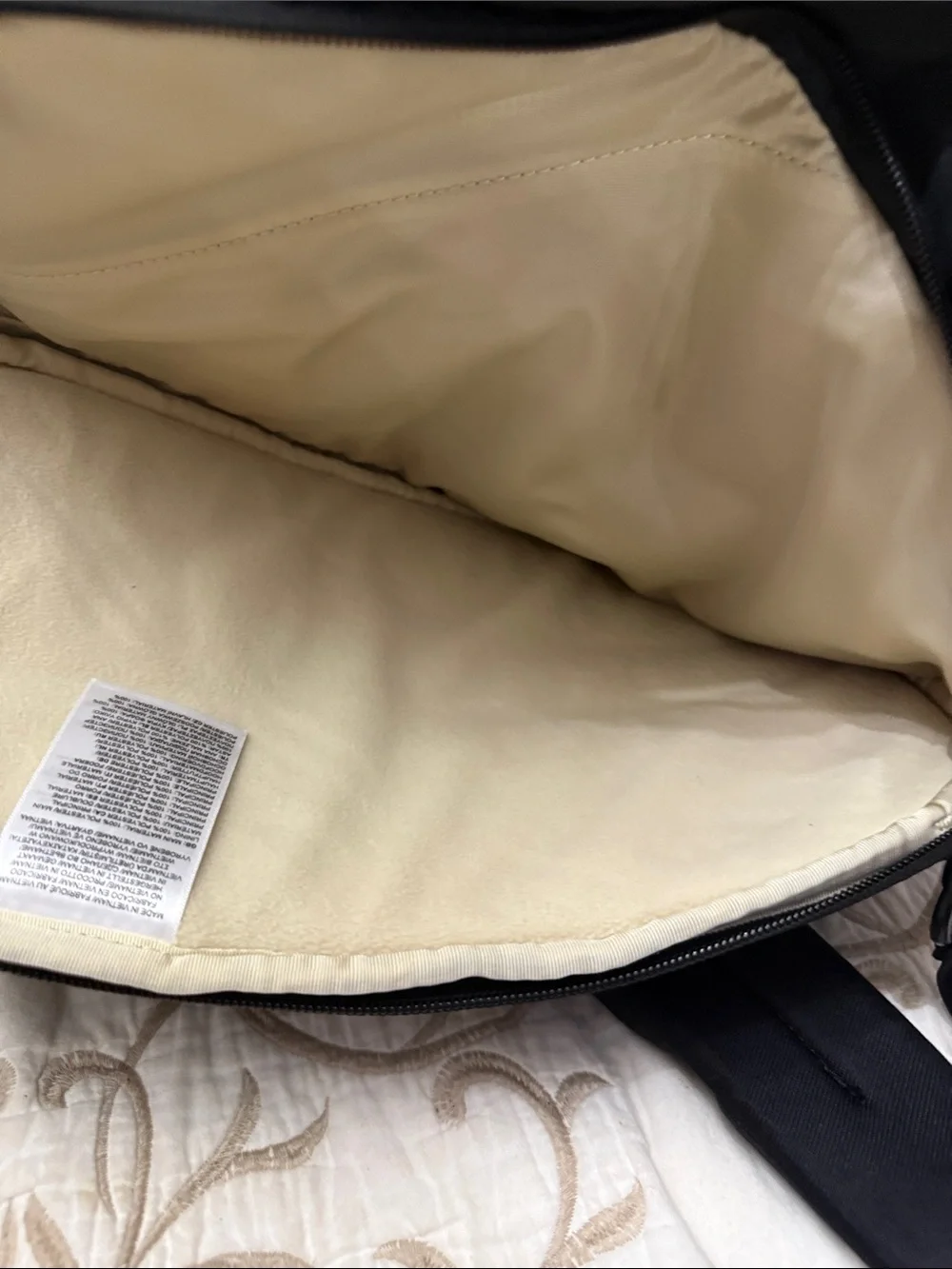 NWT The North Face Isabella Sling Bag Black Rose Gold